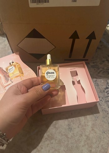 Gisou Parlak Altın Renkli Dudak Parlatıcısı - Görsel 2