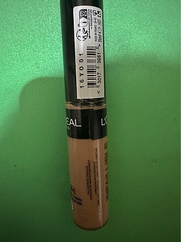 L'Oréal Paris Loreal Paris kapatıcı
