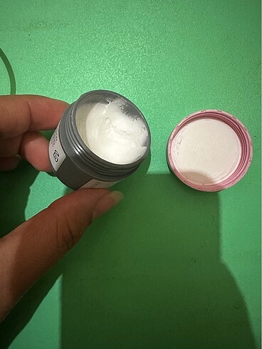 Beden Sephora göz altı nemlendirici krem