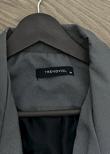 Gri Düğmeli Kadın Blazer Ceket - Görsel 3