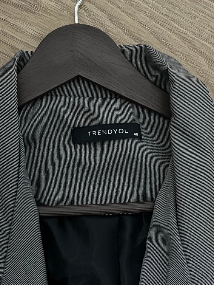 Gri Düğmeli Kadın Blazer Ceket - Görsel 3