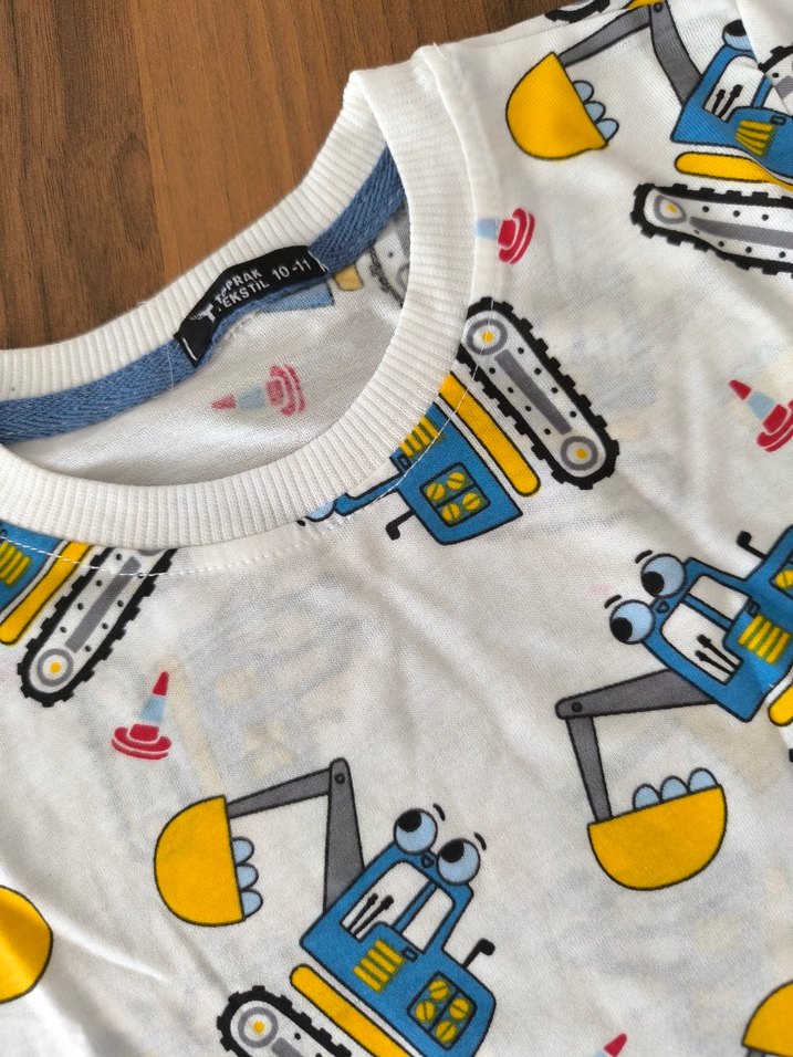 Renkli Baskılı  Erkek Kısa Kollu Takım 10-11 YAS ARALİGİ - Görsel 3