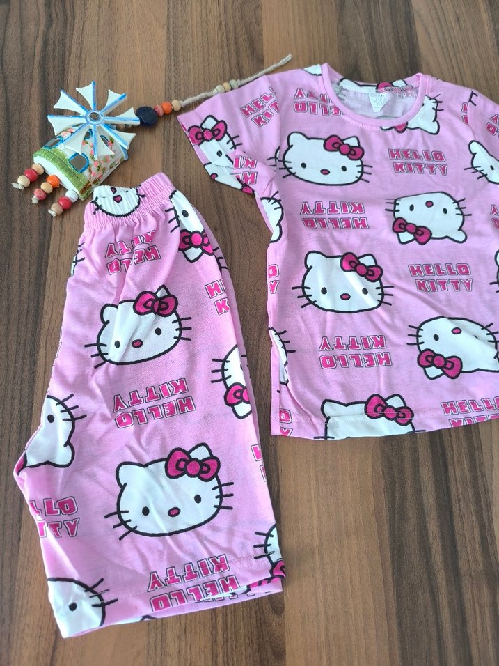 Kısa Kollu Hello Kitty Desenli Bebek Kız Takımı - Görsel 2