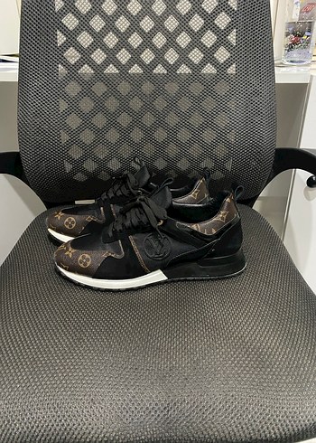 Louis vuitton run away sneakers - Görsel 3