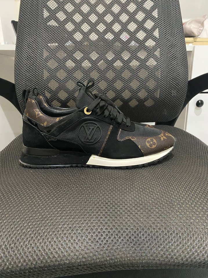 Louis vuitton run away sneakers - Görsel 2