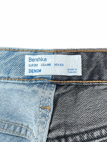 32 Beden çeşitli Renk Bershka Jean / Kot %70 İndirimli.