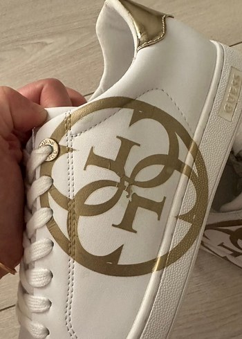 Orjinal Beyaz Guess Kadın Spor Ayakkabı - Görsel 4