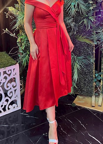 Kırmızı Drapeli Uzun Abiye Elbise - Görsel 2