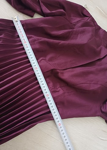 Bordo Uzun Piliseli Kadın Elbise - Görsel 3