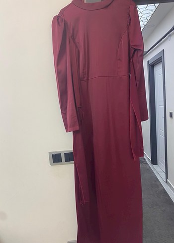 Bordo Saten Uzun Drapeli Elbise - Görsel 2