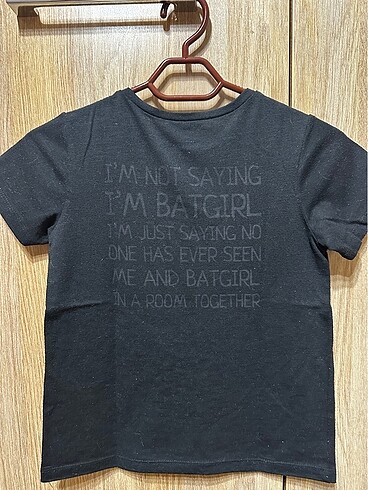 6 Yaş Beden siyah Renk Kusursuz 6-7 yaş tshirt