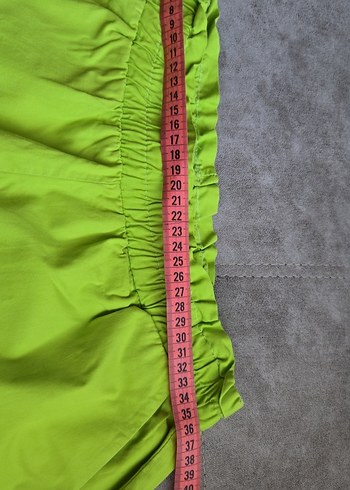 Parlak Yeşil Rahat Kesim Hamile Şortu - Görsel 3