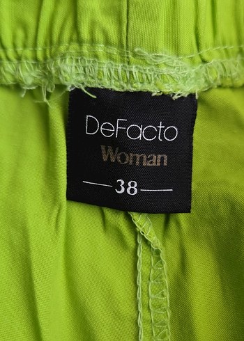 Parlak Yeşil Rahat Kesim Hamile Şortu - Görsel 2