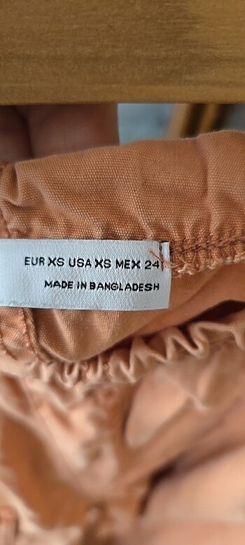 Bershka Pantolon