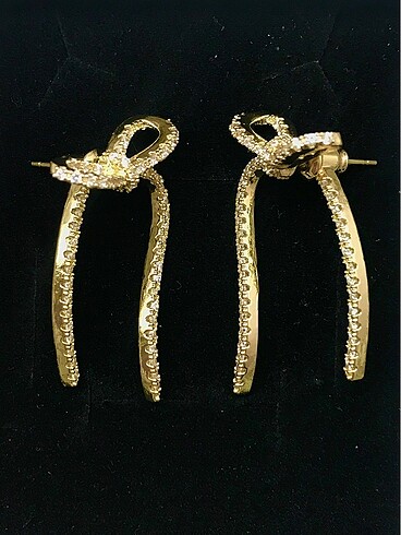  Beden altın Renk GOLD RIBBON DIAMOND EARRINGS