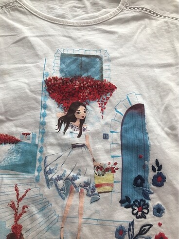 9 Yaş Beden Kız çocuğu beyaz tshirt