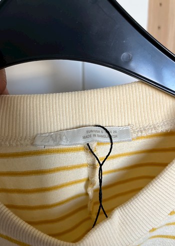 Sarı Çizgili Kısa Kollu Kadın Tişört - Görsel 4