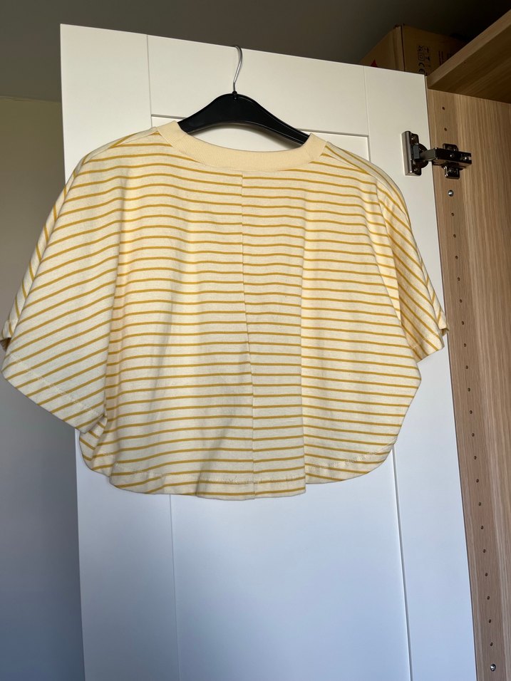 Sarı Çizgili Kısa Kollu Kadın Tişört - Görsel 3