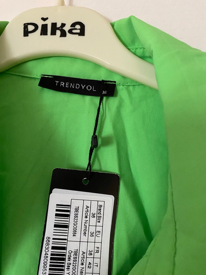 Neon Yeşil Gömlek Trendyolmila etiketli - Görsel 2