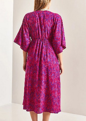 Kadın kruvaze yaka önden yırtmaçlı elbise - Görsel 3