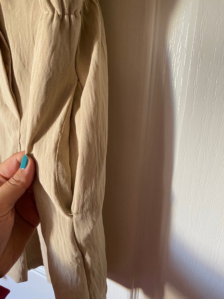 Bej Keten Kısa Tulum, Düğmeli, Salaş Kesim - Görsel 3