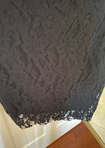 Dantel Detaylı Siyah Midi Kalem Etek - Görsel 3