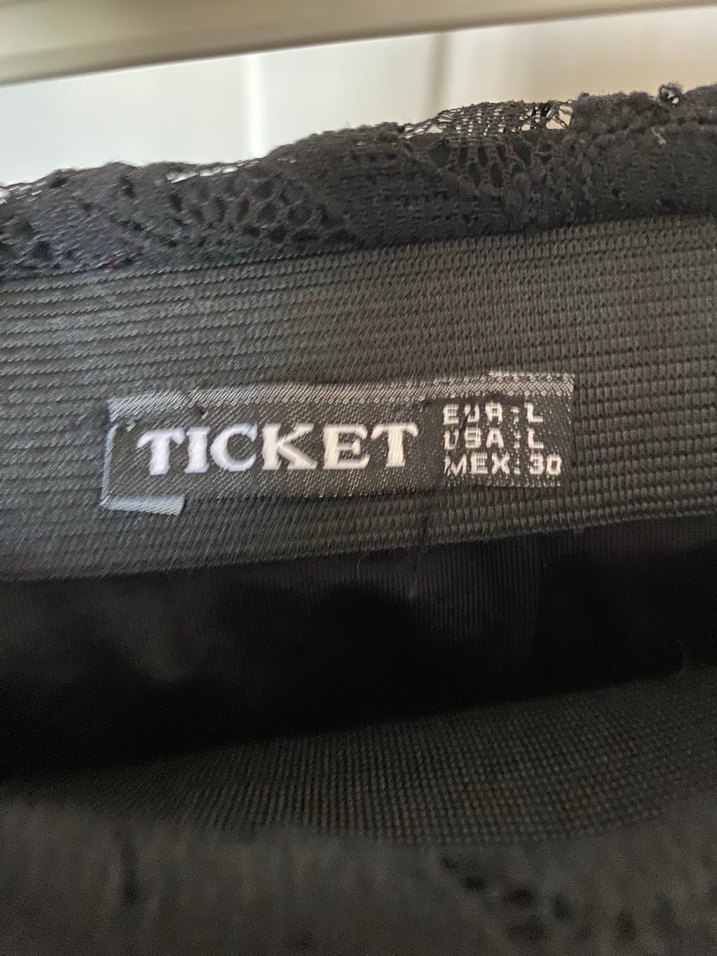 Dantel Detaylı Siyah Midi Kalem Etek - Görsel 2