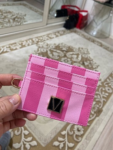 Victoria secret kartlık kimlik