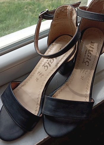Siyah Parlak Tokalı Stiletto Kadın Abiye Ayakkabı