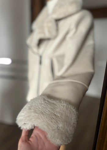 Kürk Detaylı Bej Deri Kadın Ceket - Görsel 3