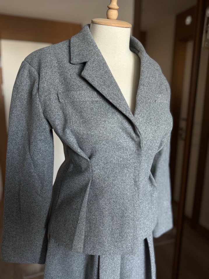 Gri Kadın Keten Düğmeli Ofis Takım - Görsel 3