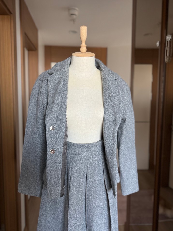 Gri Kadın Keten Düğmeli Ofis Takım - Görsel 4