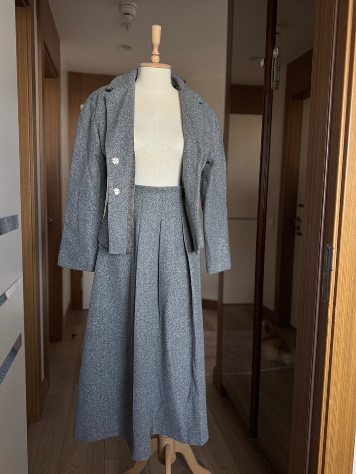 Gri Kadın Keten Düğmeli Ofis Takım - Görsel 5