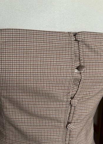 Bej Düğmeli Straplez ve Şort - Görsel 3