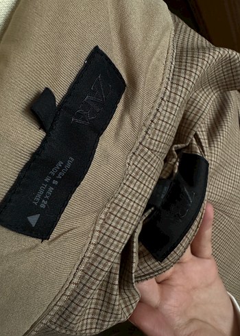 Bej Düğmeli Straplez ve Şort - Görsel 10