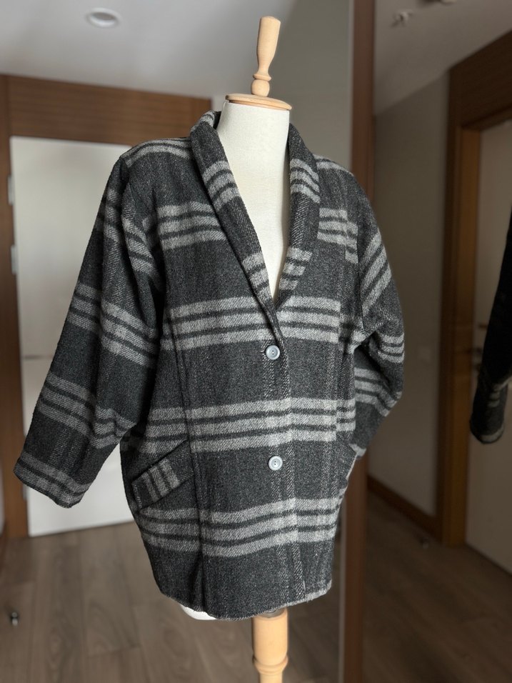 Düğmeli Gri Midi Yün Kadın Kaban - Görsel 3