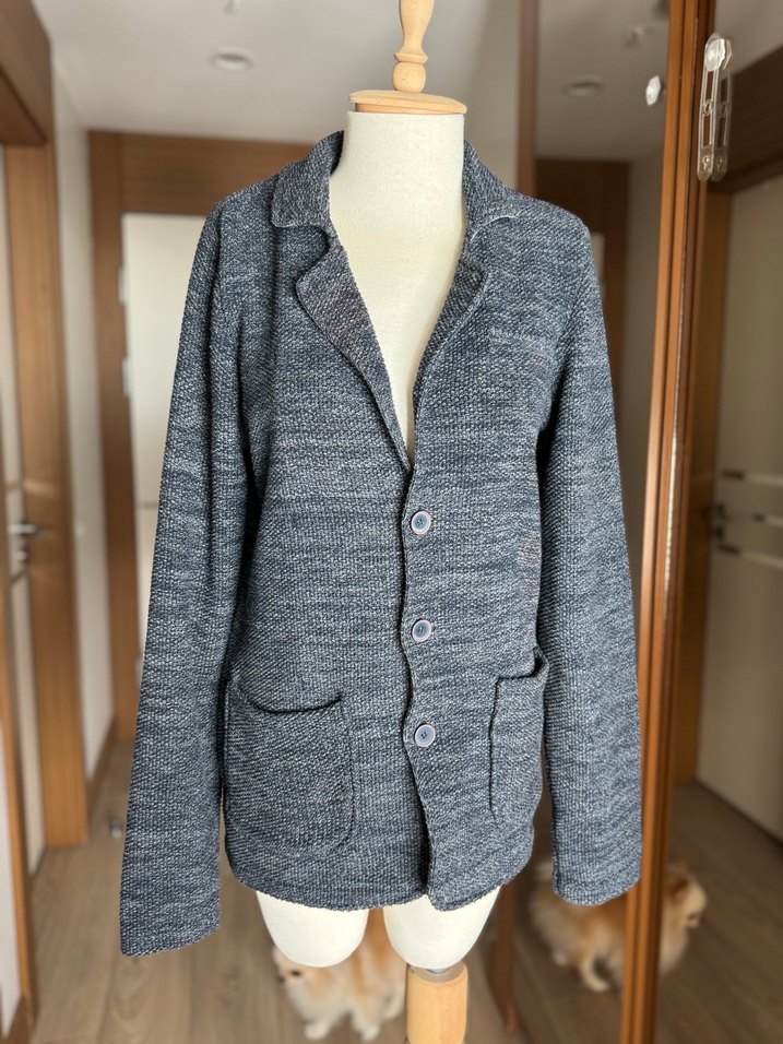 Düğmeli Gri Triko Ceket - Görsel 2