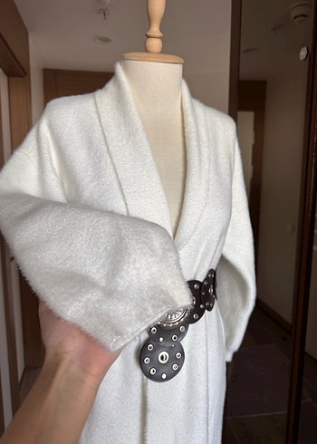 Uzun Beyaz Hırka - Görsel 5