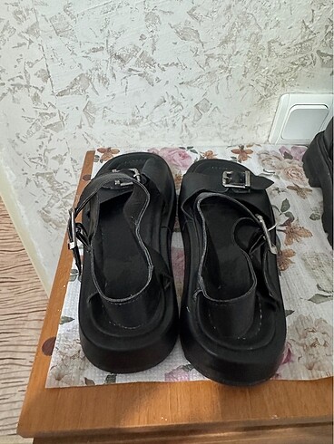 40 Beden siyah Renk Sandalet