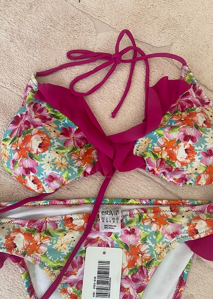 Etiketli bikini takımı - Görsel 3
