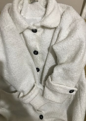 Düğmeli Beyaz Midi Kadın Kaban - Görsel 2