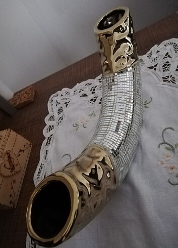 Beden çeşitli Renk Aksesuar olarak seramik parlak taşlı bir obje yeni gibi