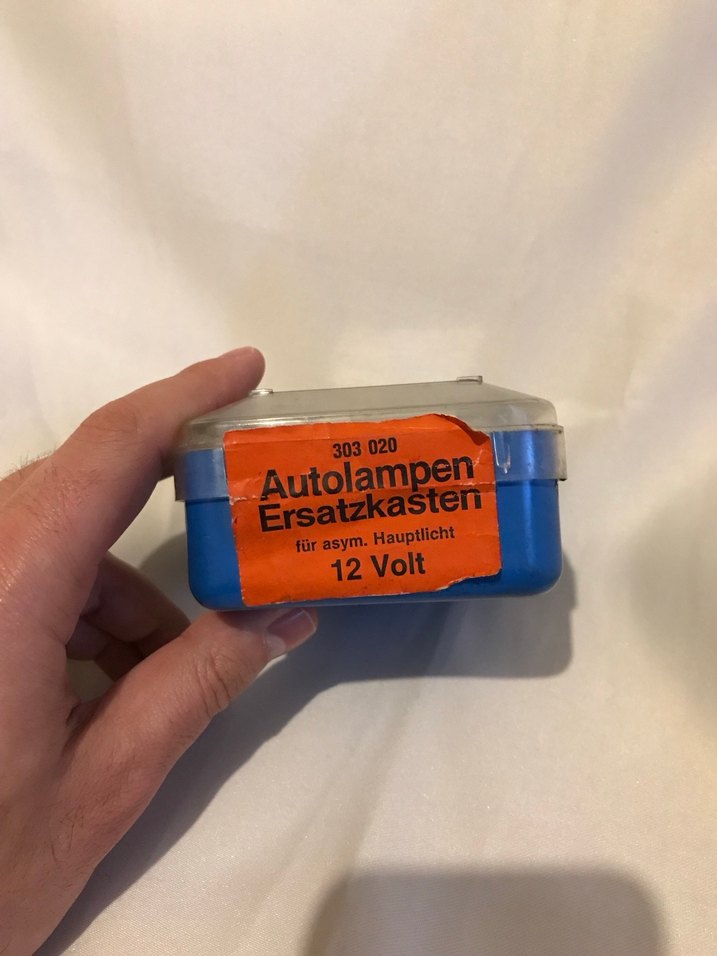 Klasik oto ampul kutusu - Görsel 3