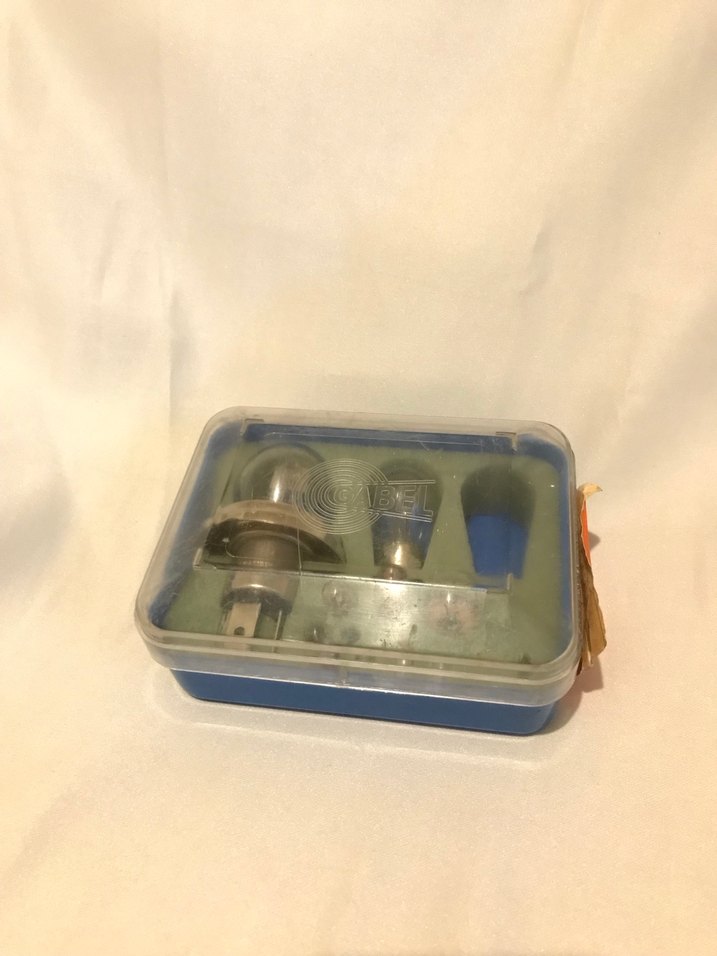 Klasik oto ampul kutusu - Görsel 5