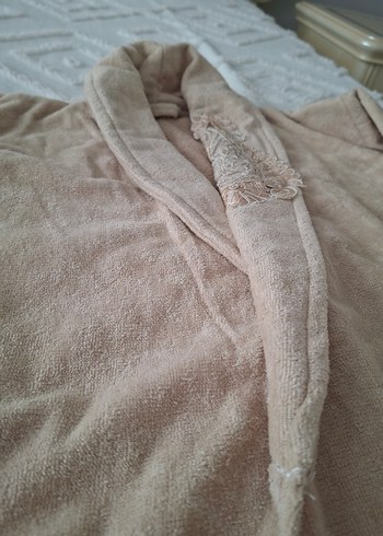 Nakışlı Bej Havlu ve Bornoz Seti - Görsel 13