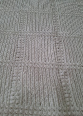 şişle örülmüş bebek battaniye beyaz puff ip - Görsel 5