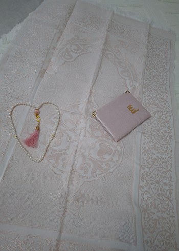 Pembe Nakışlı Püsküllü Kız Tesbih Seti namazlık yasin şerif - Görsel 3