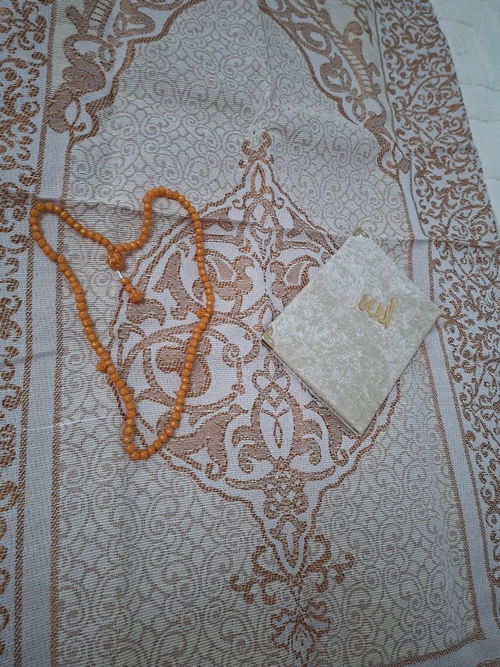 Pembe Nakışlı Püsküllü Kız Tesbih Seti namazlık yasin şerif - Görsel 5