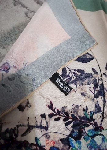 Silk & Cashmere silk home tivil ipek eşarp