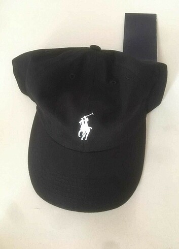 siyah ve bej renk iki adet şapka Ralph Lauren 